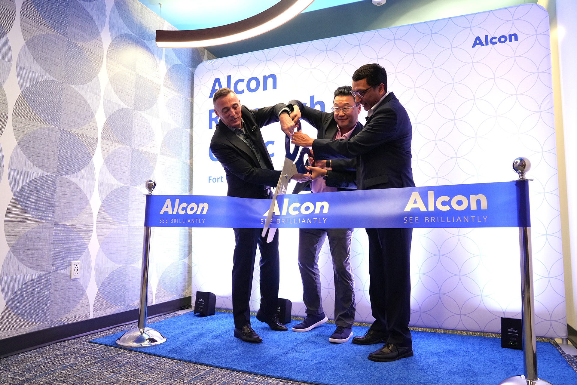 Ribbon cutting ceremony for Alcon Research Clinic